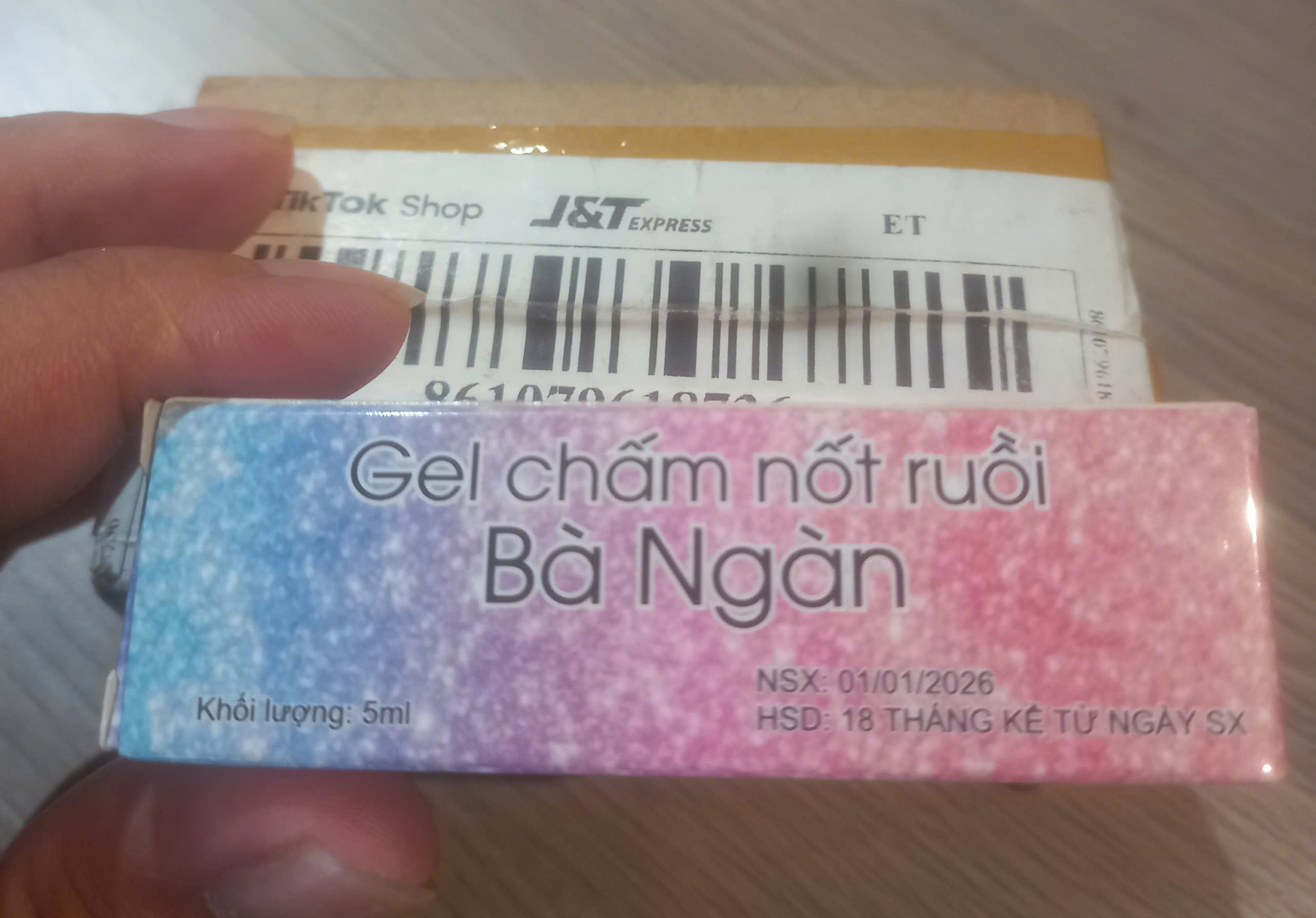 Người tiêu dùng hoang mang với trào lưu quảng cáo Gel chấm nốt ruồi